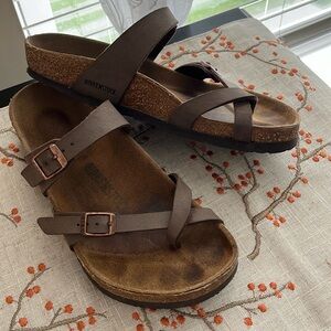 Women’s Birkenstock sz.39, Chocolate brown leather. Great, Gently used condition